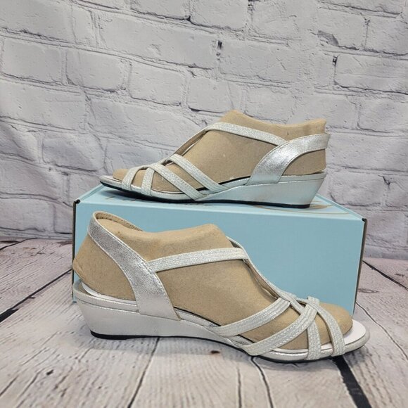 LifeStride Women's Yaya Strappy Wedge Sandals - Picture 5 of 7